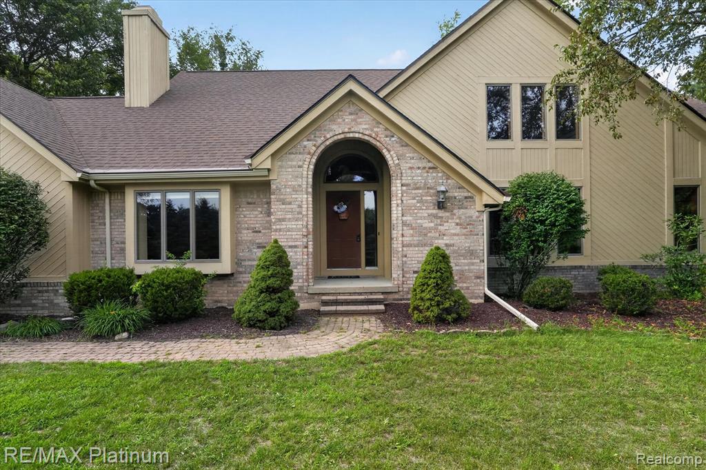 12273 Pinebrook Lane, South Lyon, MI 48178 — Photo 65