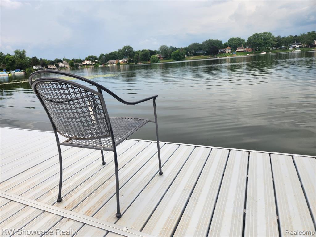 4896 Harbor Point Drive Drive, Waterford, MI — Photo 13