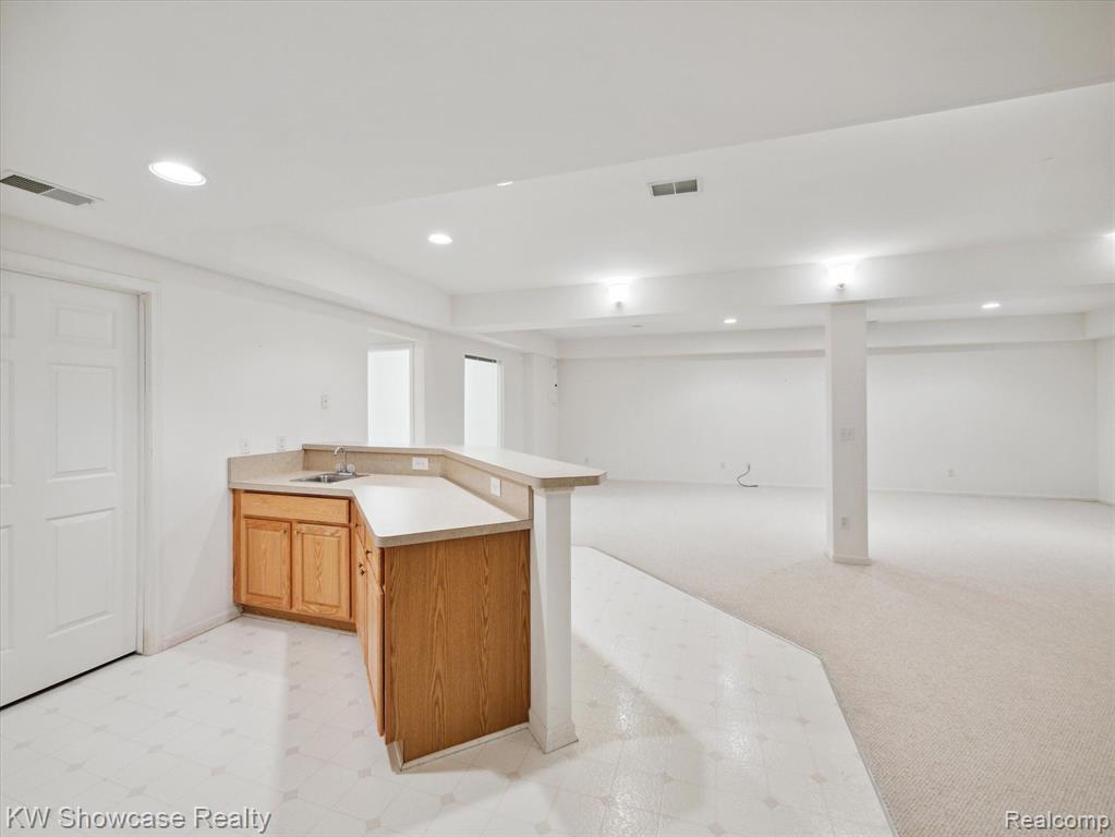 61011 EVERGREEN, South Lyon, MI 48178 — Photo 35