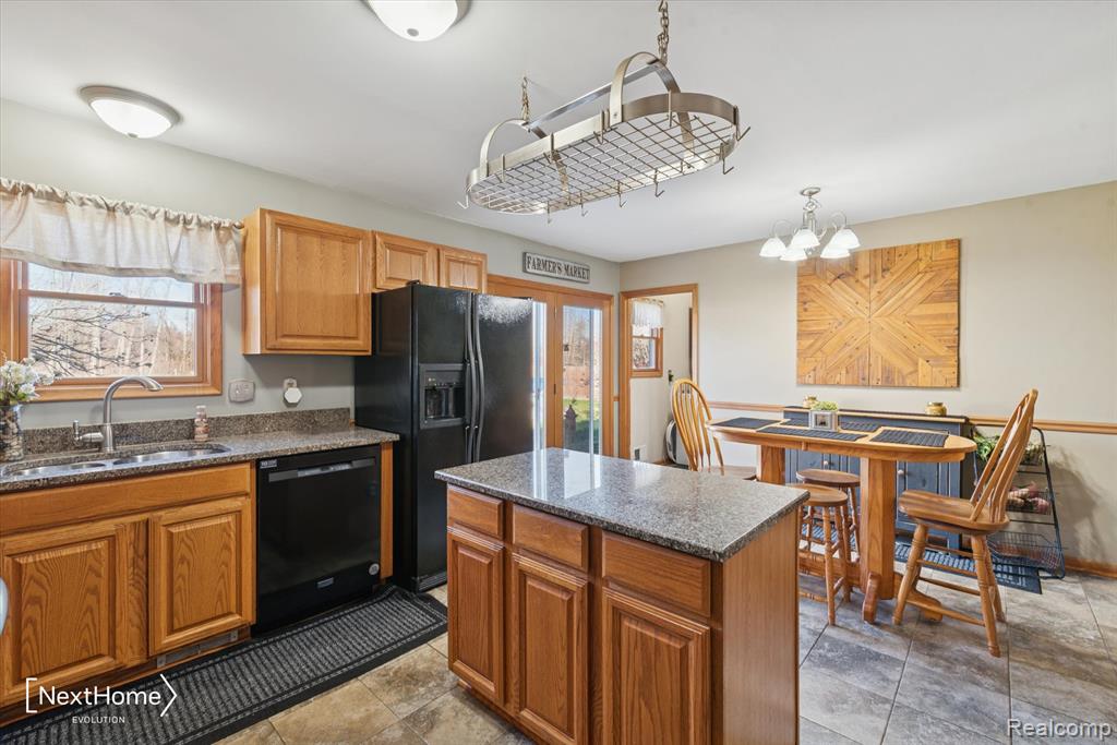 7010 Oakville Waltz Road, Sumpter, MI 48117 — Photo 10