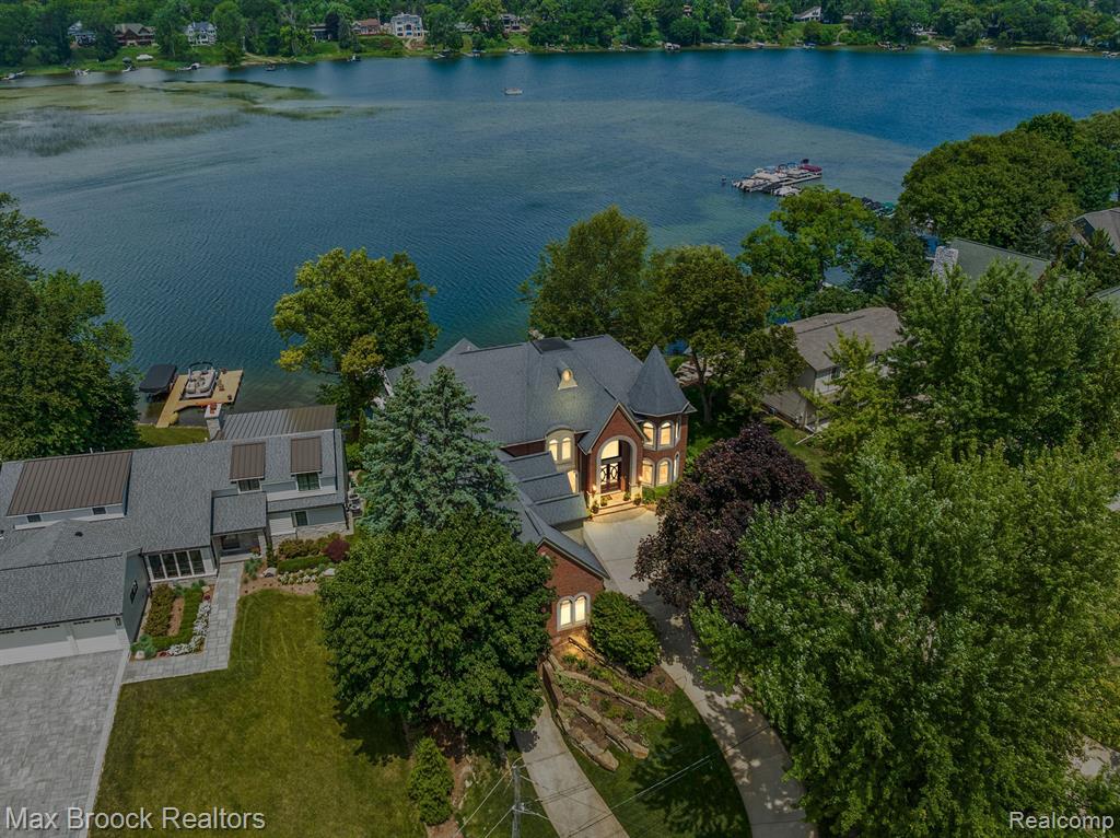 6340 Lakeshore Street, West Bloomfield, MI 48323 — Photo 63