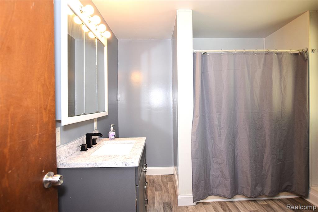 908 Tyler Road, Lennon Vlg, MI 48449 — Photo 9