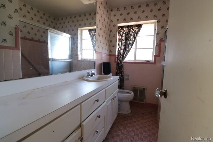 420 S Lynch Street, Flint, MI 48503 — Photo 8