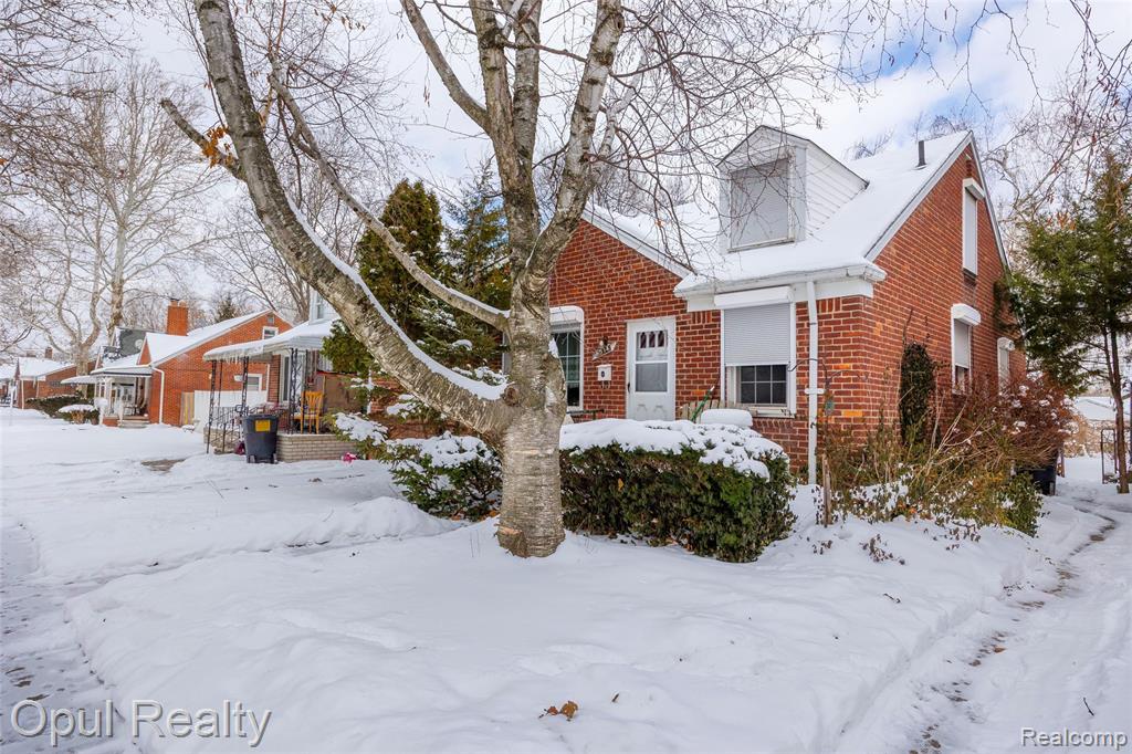 6514 Woodmont Avenue, Detroit, MI 48228 — Photo 2