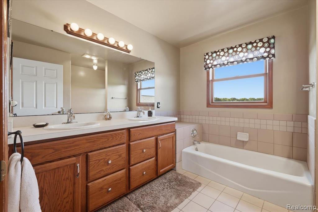 7868 Big Hand Road, Columbus, MI — Photo 56