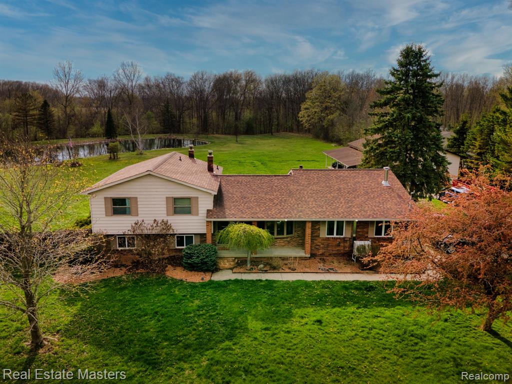 8187 N Elms, Flushing, MI 48433 — front exterior