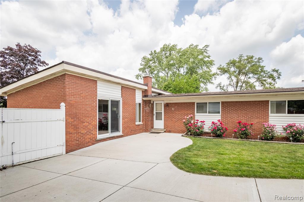 8311 Gulley Street, Taylor, MI 48180 — Photo 24