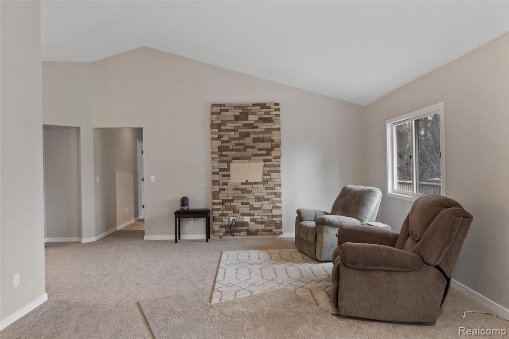 8732 Elizabeth Lake Road, White Lake, MI — Photo 10