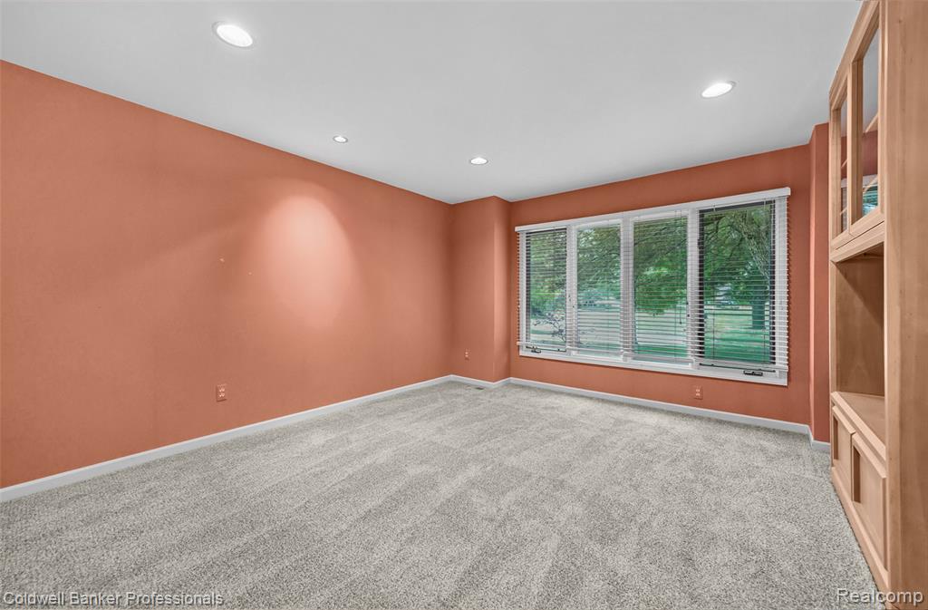 6560 Pleasant Lake Court, 11, West Bloomfield, MI — Photo 30