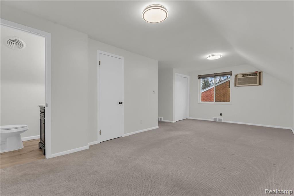 639 N Vernon Street, Dearborn, MI 48128 — Photo 12