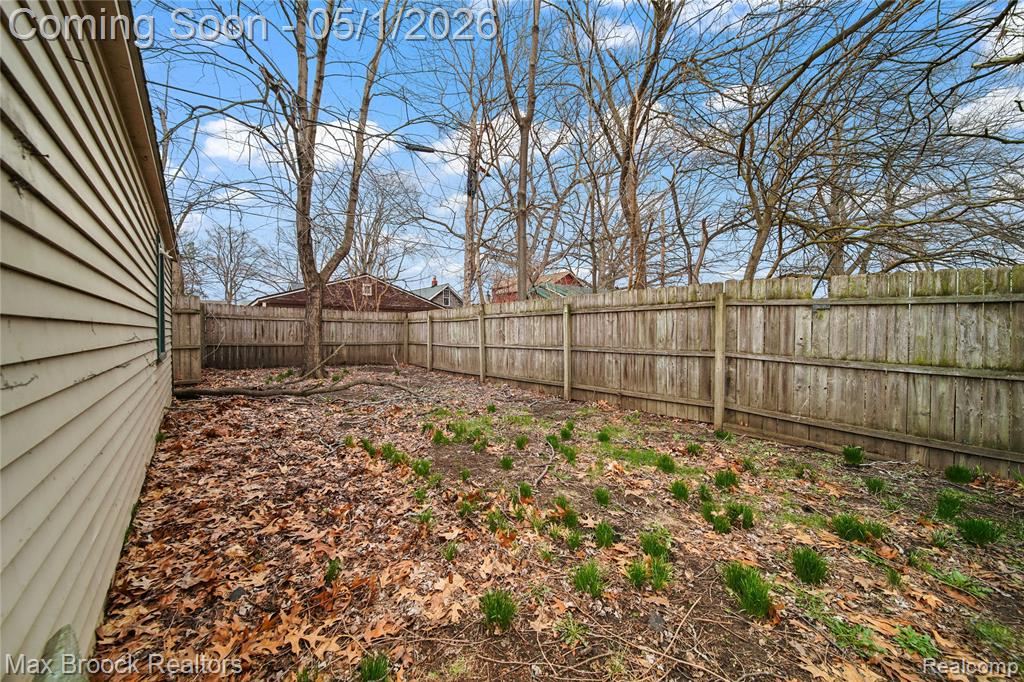 595 E Drayton Street, Ferndale, MI 48220 — Photo 22