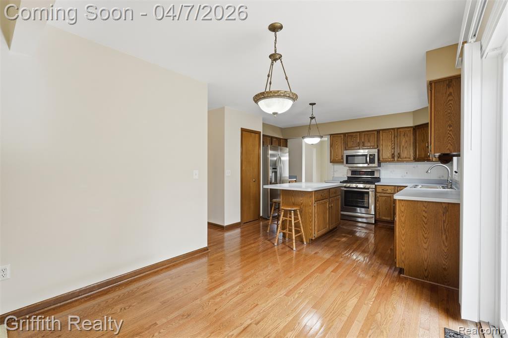 2142 Cumberland Drive, Brighton, MI 48114 — Photo 9