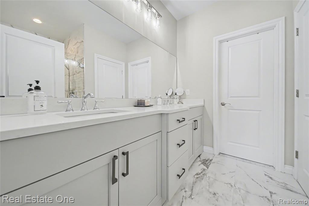 3616 Bay Harbor Drive, Brighton, MI 48114 — Photo 22