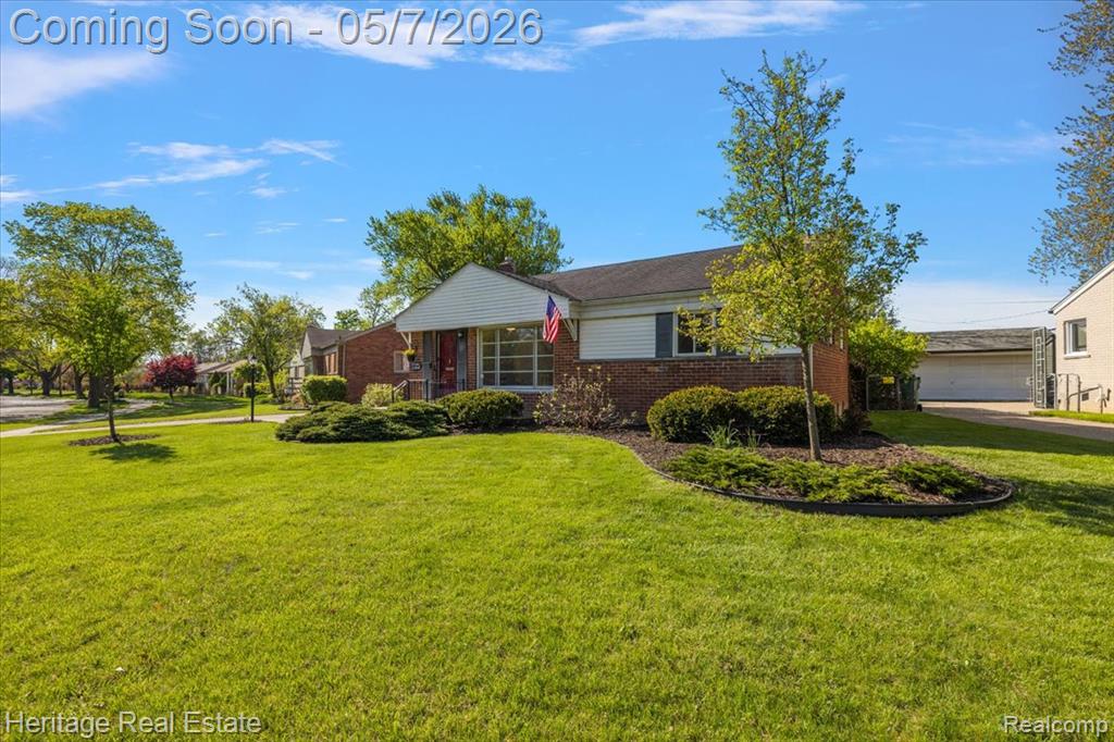 31881 Lamar Drive, Farmington, MI 48336 — Photo 33