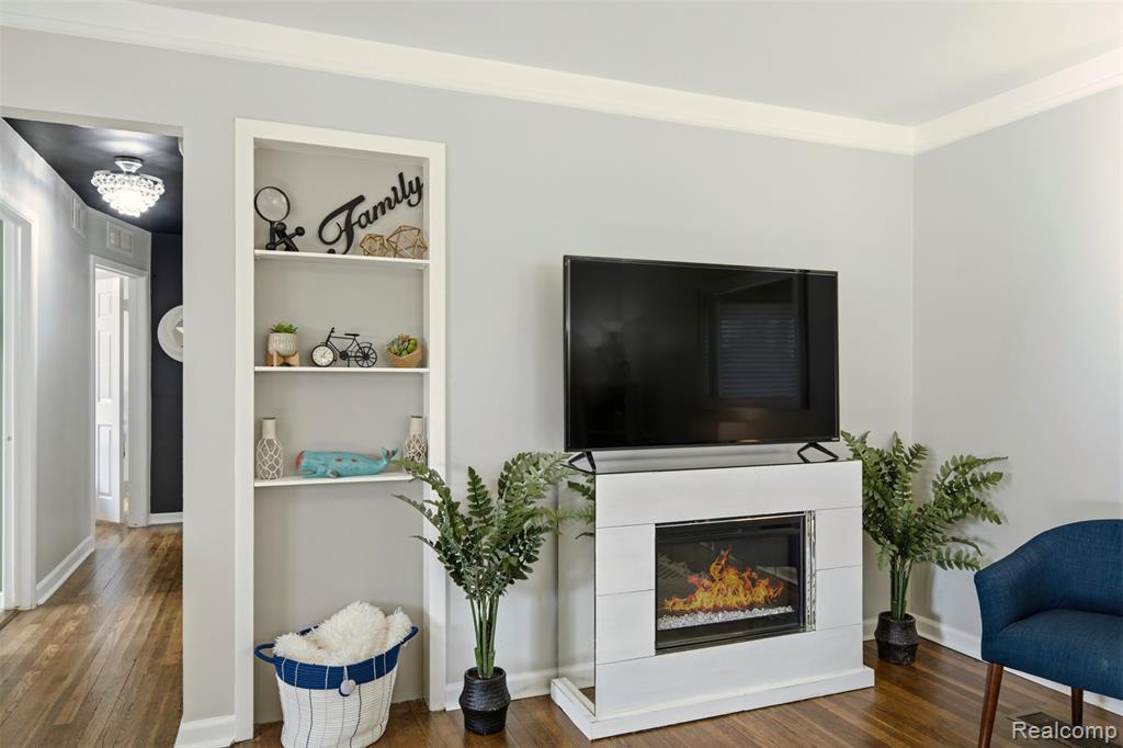 23008 Allor Street, Saint Clair Shores, MI 48082 — Photo 25