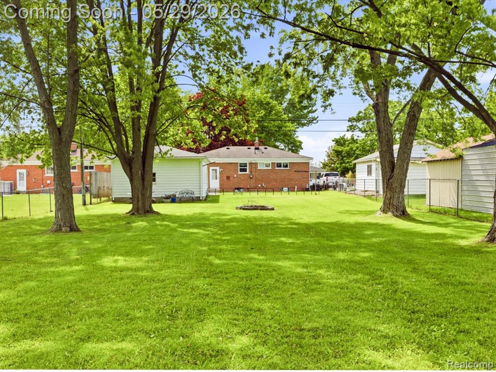 651 Carolina Avenue, Marysville, MI 48040 — Photo 24
