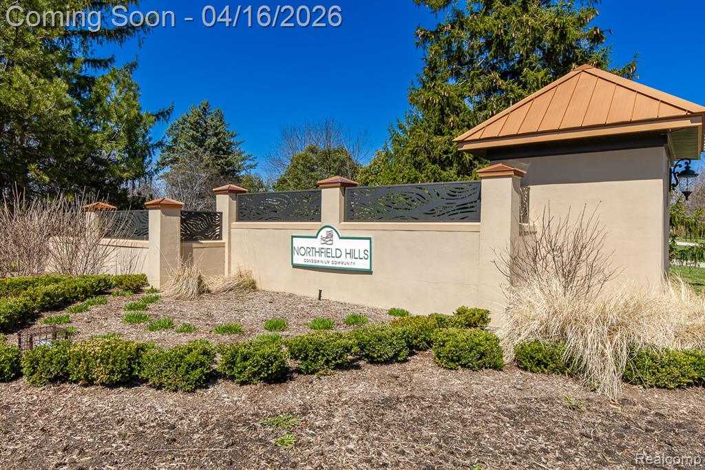 5254 Breeze Hill Place, Troy, MI 48098 — Photo 48