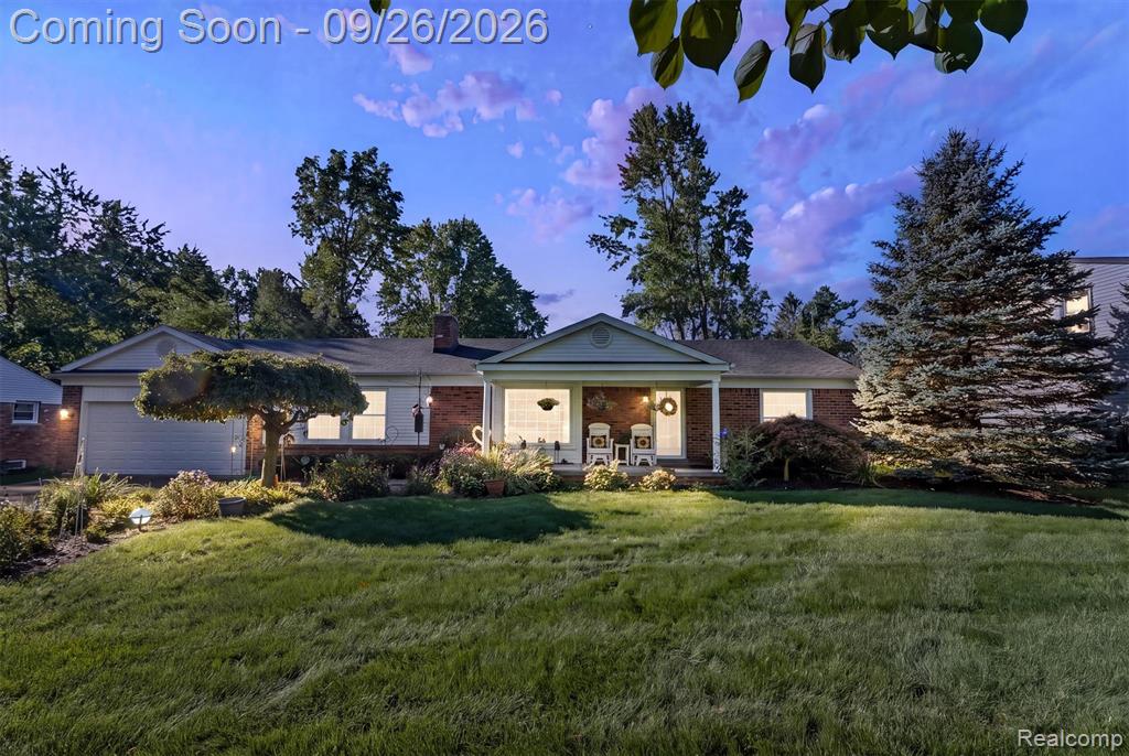 411 Maplehill Road, Rochester Hills, MI 48306