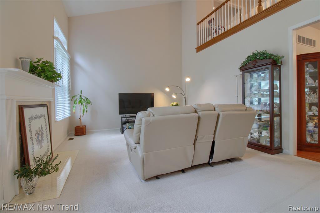 41672 Clemens Circle, Novi, MI 48377 — Photo 14