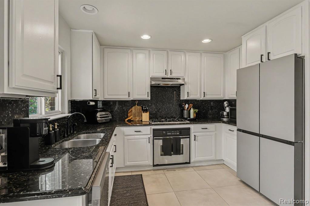 521 Macwilliams Lane, 11, Royal Oak, MI 48067 — Photo 10