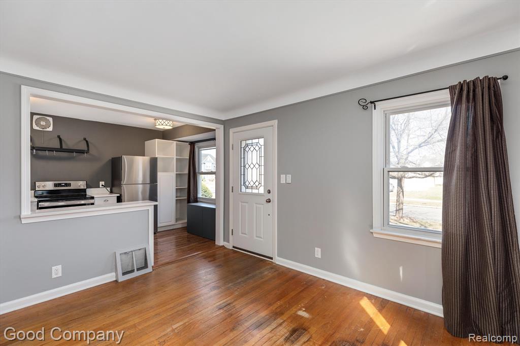 396 UNIVERSITY Street, Ferndale, MI 48220 — Photo 10