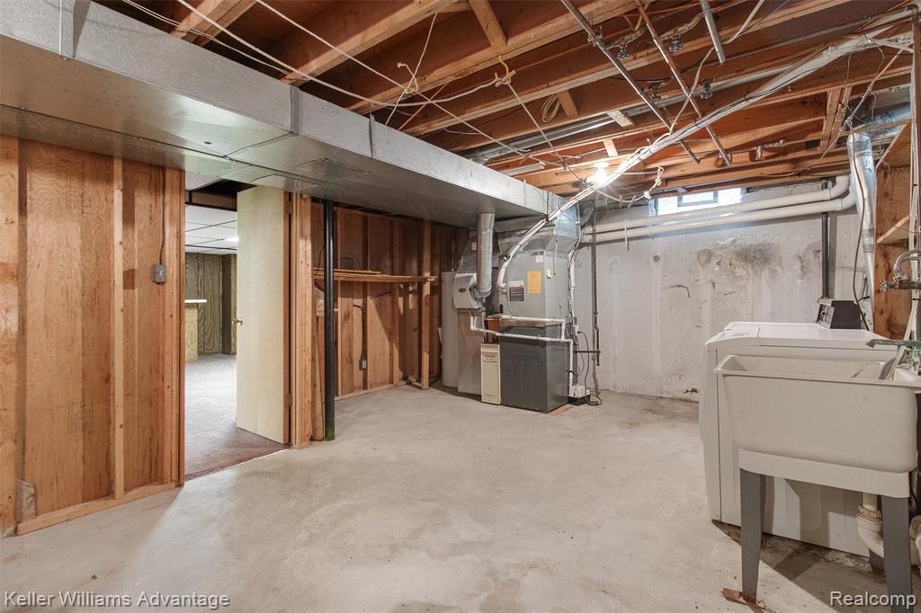 41718 Ladywood Drive, Northville, MI 48168 — Photo 40