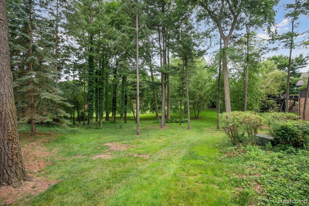 1892 Pine Ridge Lane, Bloomfield Hills, MI 48302 — Photo 50