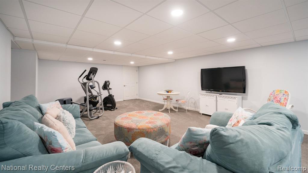 1233 Lark, Lake Orion, MI — Photo 25