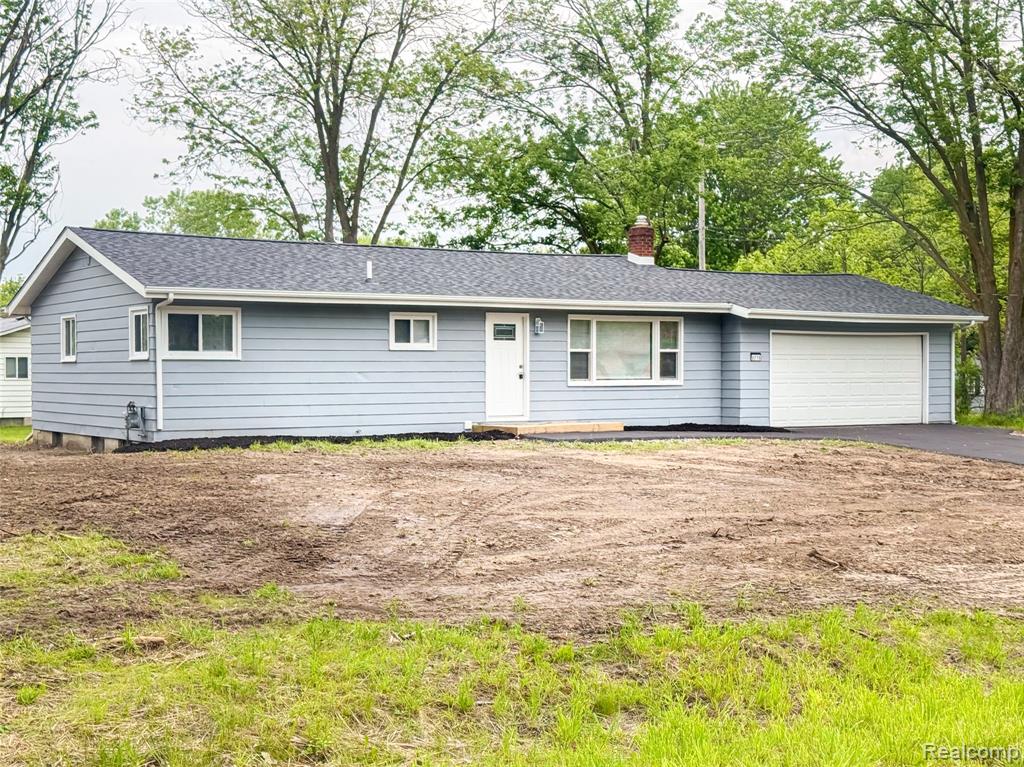 6519 Estrelle Avenue, Mount Morris, MI 48458 — Photo 2