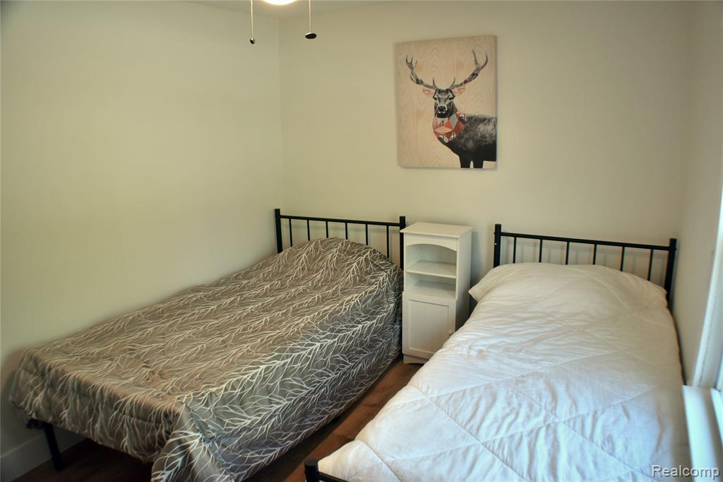 126 Lasalle Avenue, Houghton Lake, MI 48629 — Photo 12