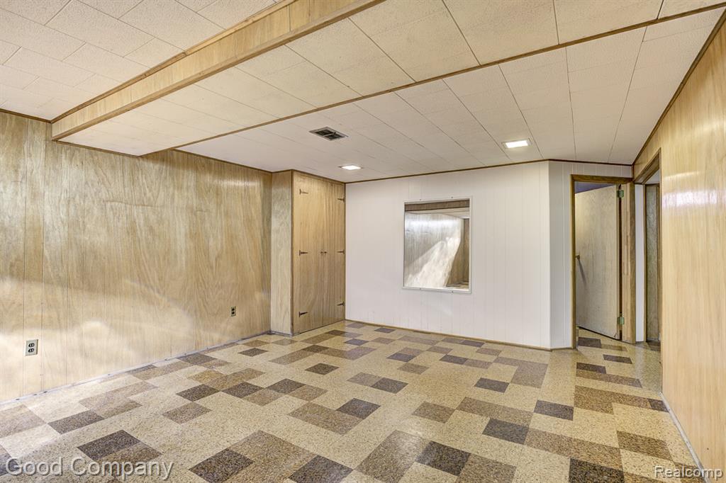 31160 E Rutland Street, Beverly Hills, MI 48025 — Photo 29