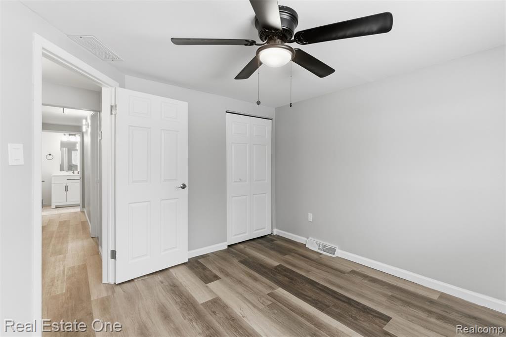 4005 Weddell Street, Dearborn Heights, MI 48125 — Photo 17