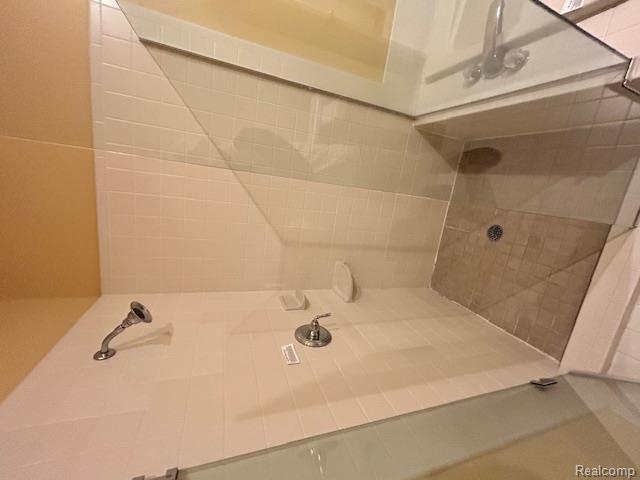 692 Brockmoor Lane, Bloomfield Hills, MI 48304 — Photo 13