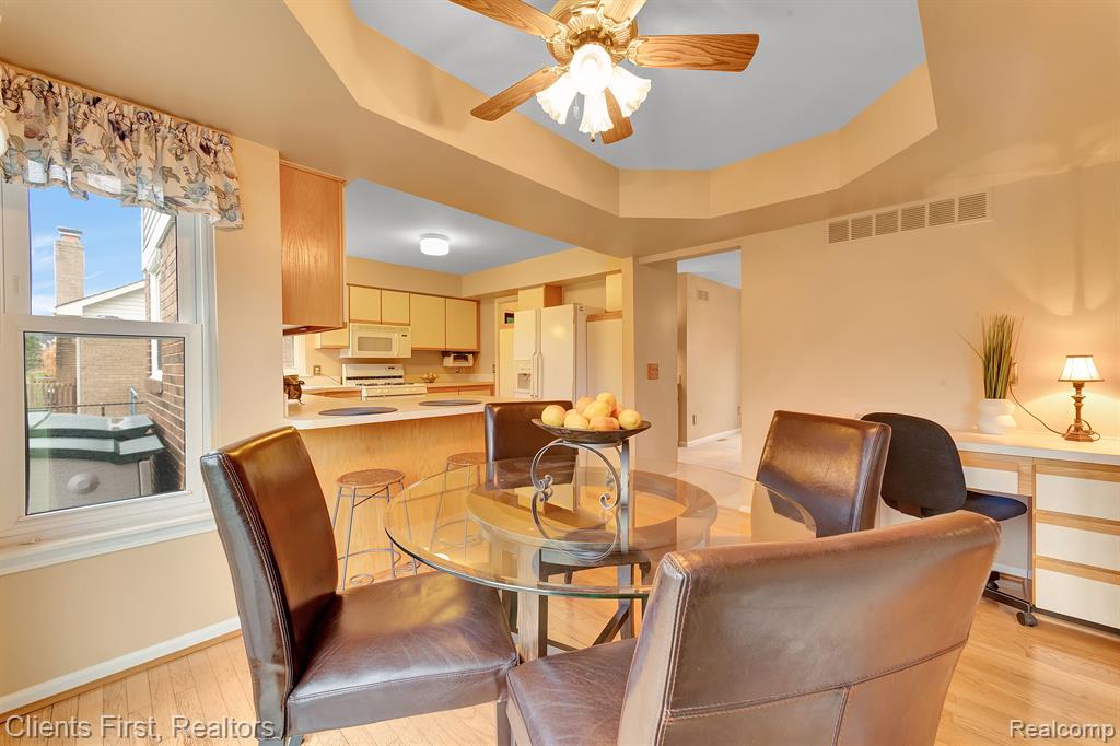 46657 GUNNERY Drive, Canton, MI 48187 — Photo 14