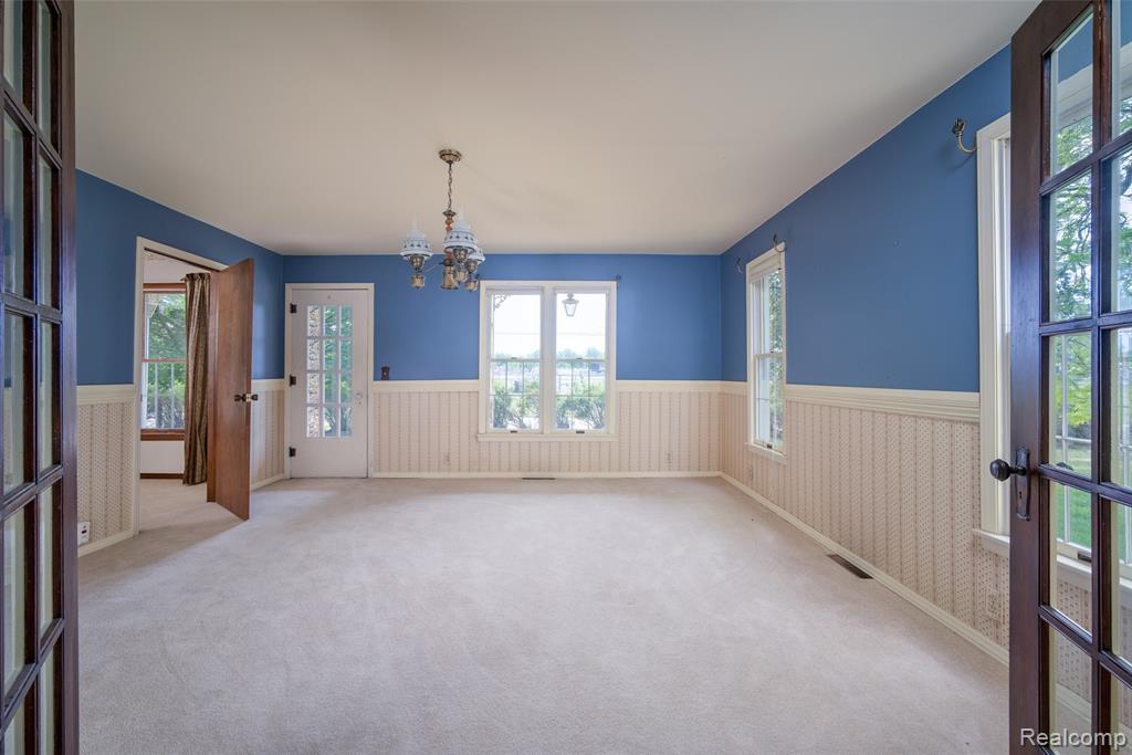 607 E King Street, Corunna, MI 48817 — Photo 8