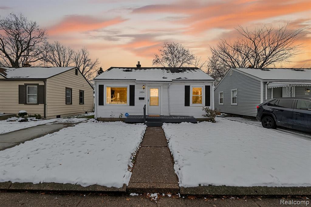 1004 E Otis Avenue, Hazel Park, MI 48030 — front exterior