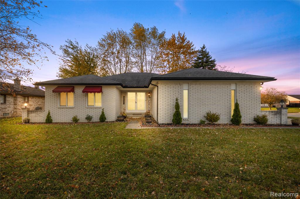 40645 Heatherlea Court, Clinton Twp, MI 48038 — Photo 2