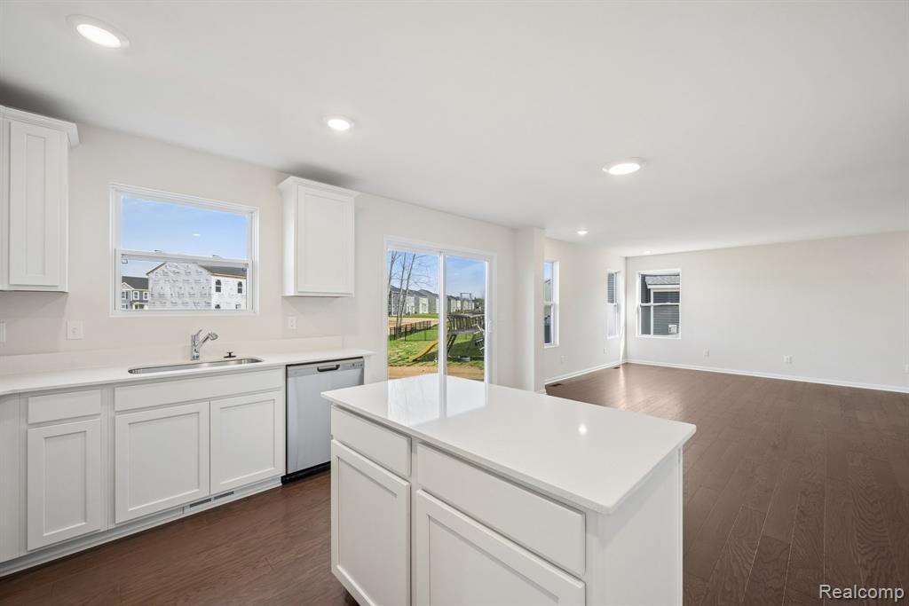 360 Hidden River W, Holly, MI 48442 — Photo 4