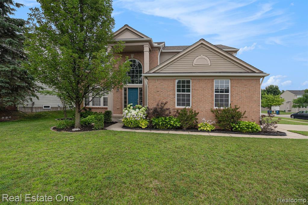 852 Deer Run Lake Road, Holly, MI 48442 — Photo 2