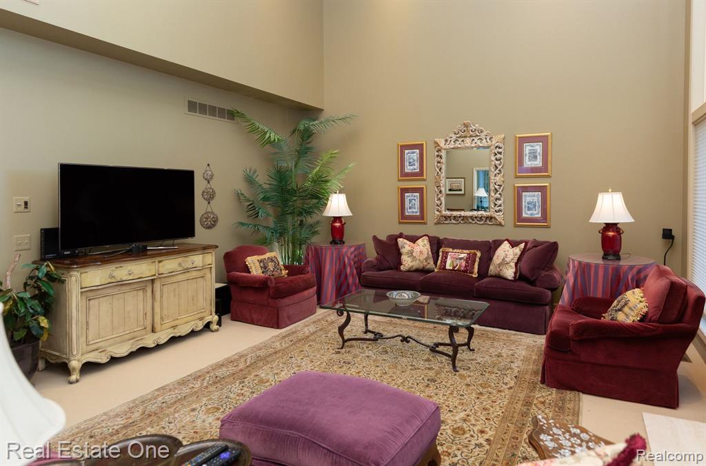 5538 CLEARVIEW Drive, Troy, MI 48098 — Photo 18