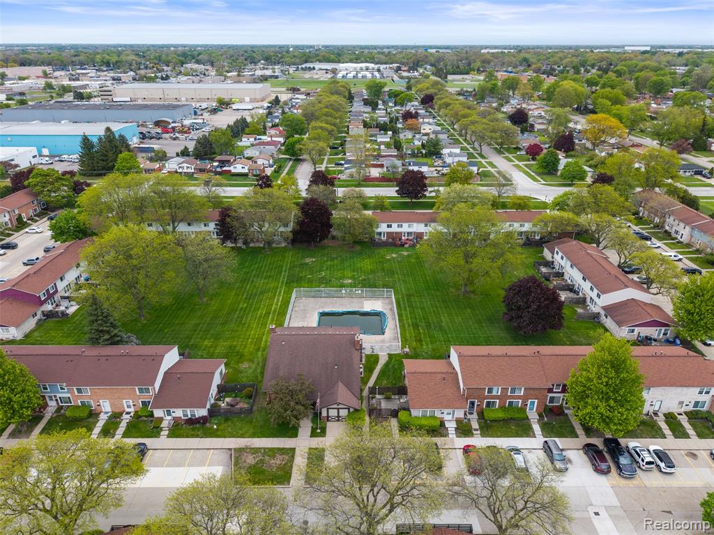 24525 Seaton Circuit E, 17, Warren, MI 48091 — Photo 33