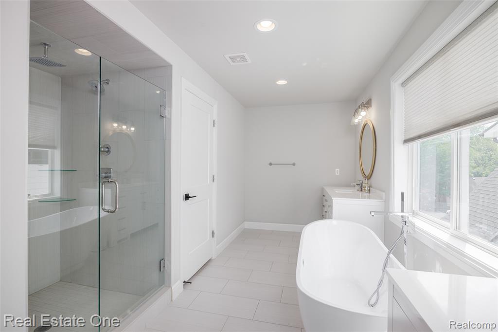 4715 Tonawanda Avenue, Royal Oak, MI 48073 — Photo 18