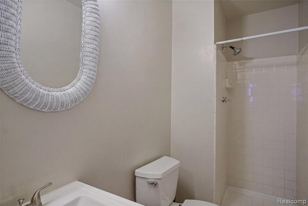7878 Charrington Drive, Canton, MI 48187 — Photo 18