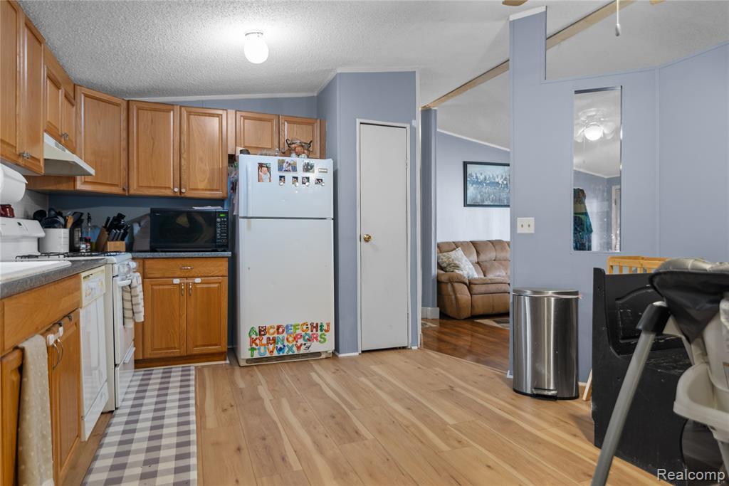 351 North Squirrel Road #63, Auburn Hills, MI 48326 — Photo 7