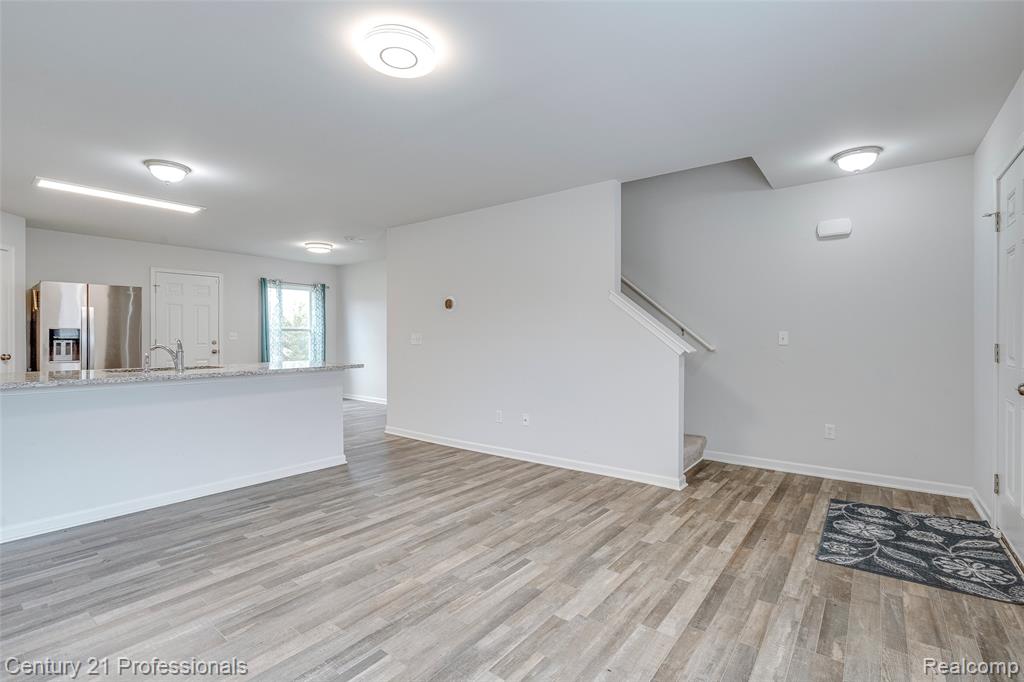 1666 Golfview Drive, Ypsilanti, MI 48198 — Photo 10