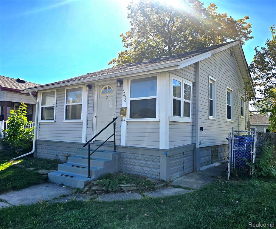 8276 Orchard Avenue, Warren, MI 48089 — Photo 2