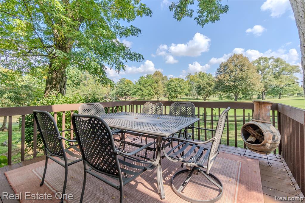 4575 Fairway Court, Waterford, MI 48328 — Photo 6