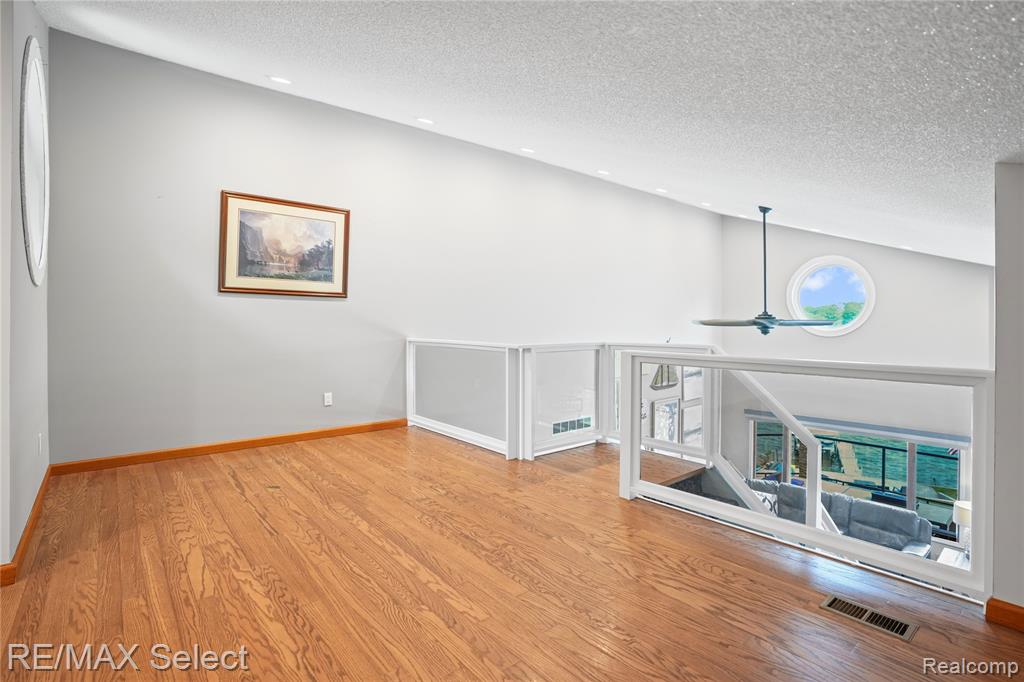 7457 Haviland Beach Drive, Linden, MI 48451 — Photo 39