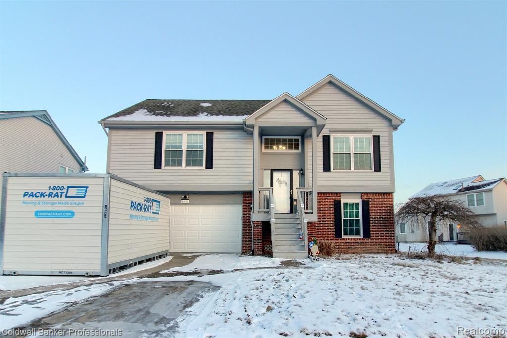 6647 ROBINDALE Drive, Ypsilanti, MI 48197 — front exterior