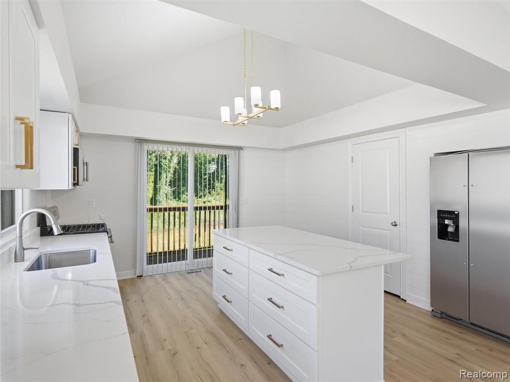 8365 22 Mile Road, Utica, MI 48317 — Photo 17